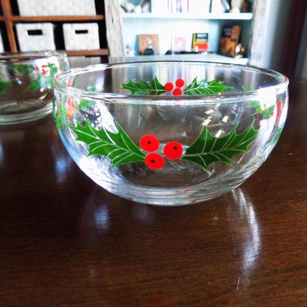 2 Libbey Canada small Glass Candy Dishes, Dessert Bowls, Christmas, Holly Berry